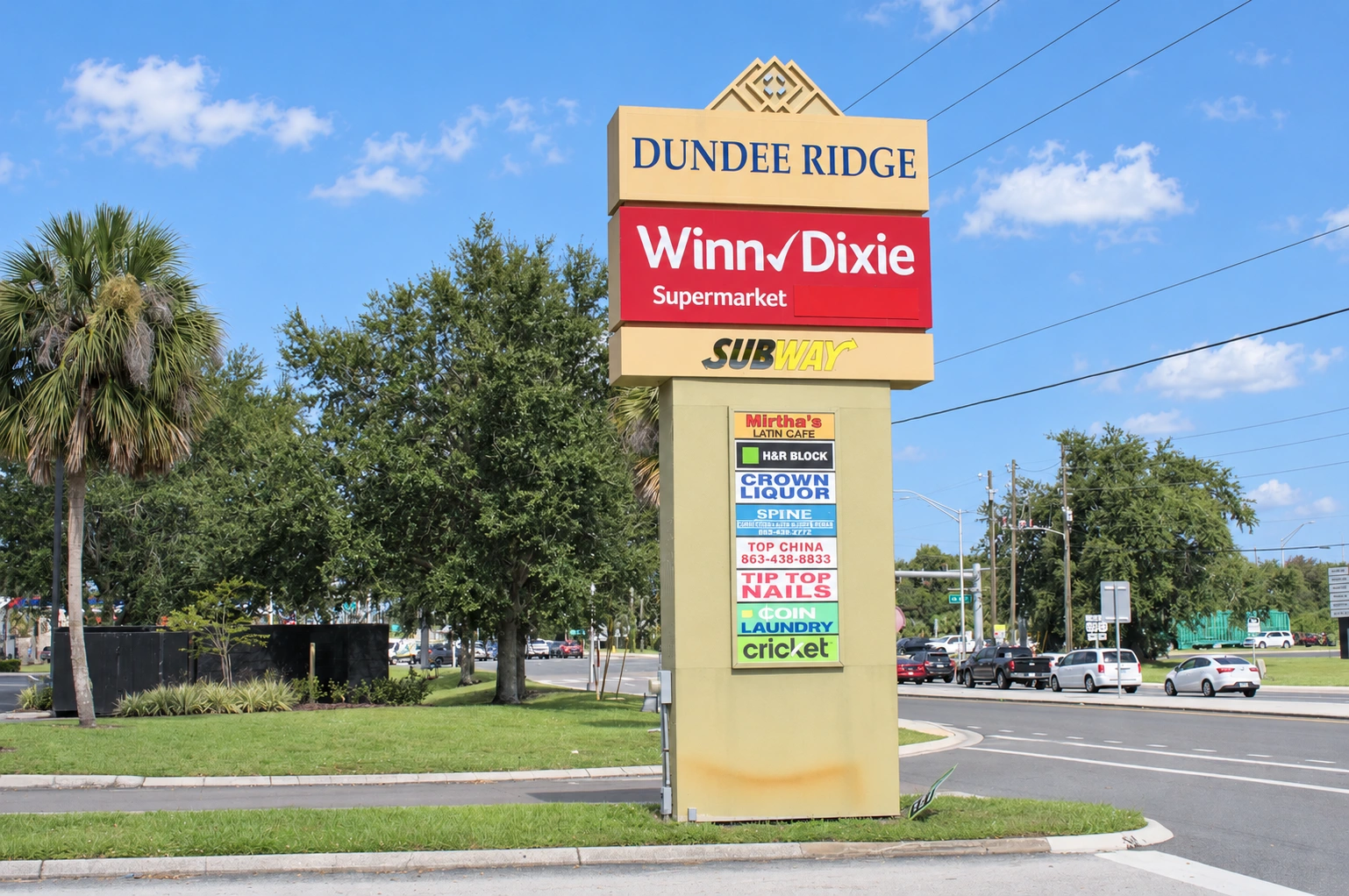 Dundee Ridge Plaza roadside plaza sign