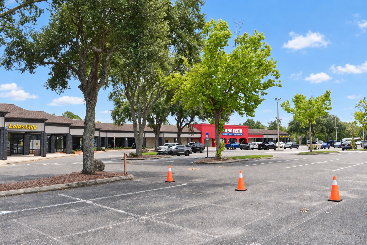 Tanglewood Station shopping center exterior